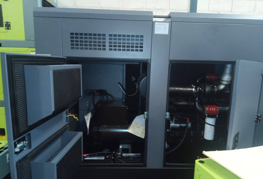 Caja hermetica-AKX-GENERATOR